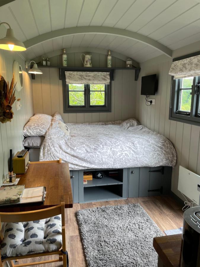 Greatwood Shepherds Hut Battle Exterior foto