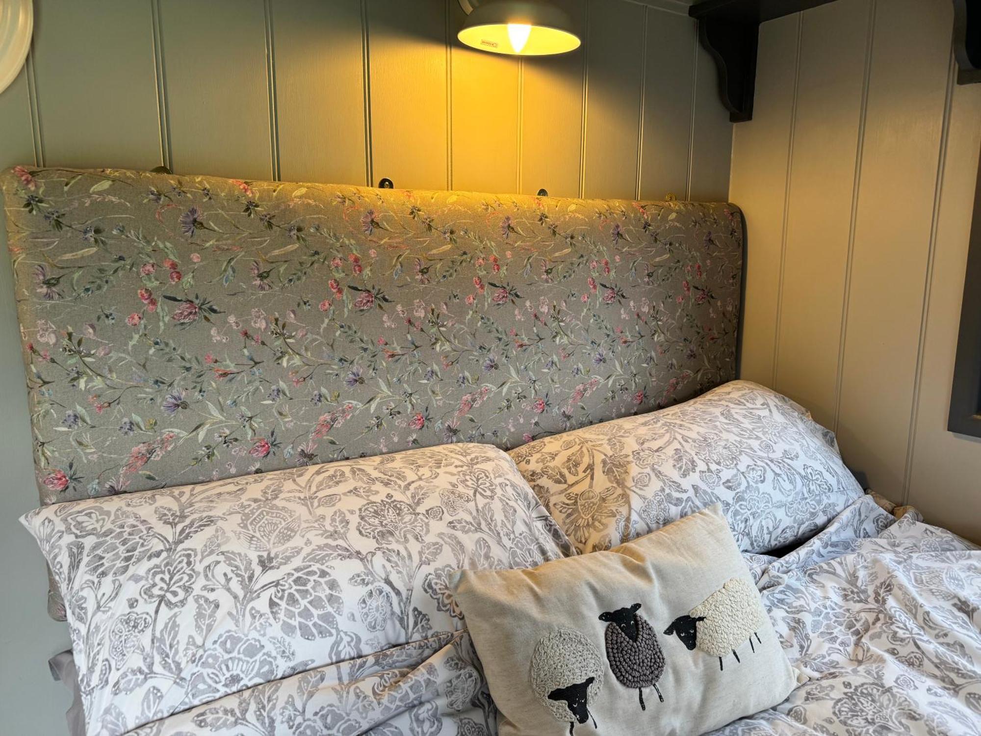 Greatwood Shepherds Hut Battle Exterior foto
